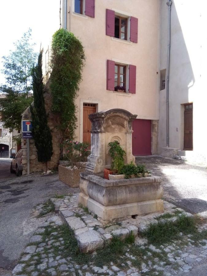La Maison Derriere La Fontaine Buis-les-Baronnies Exteriör bild