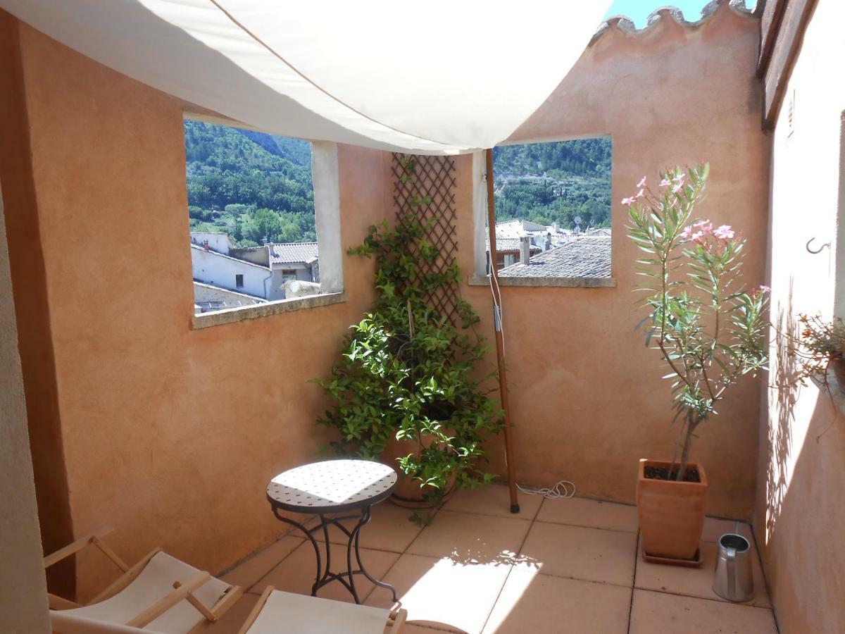 La Maison Derriere La Fontaine Buis-les-Baronnies Exteriör bild