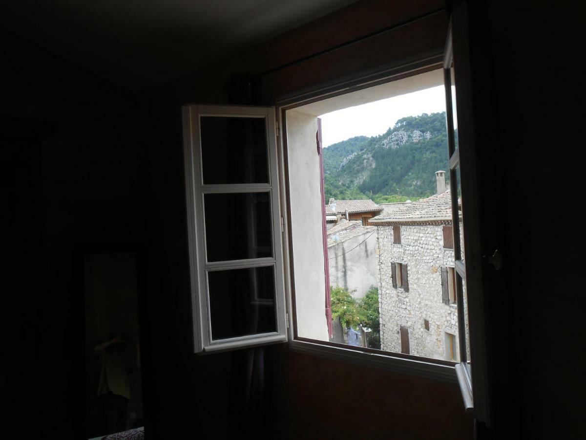 La Maison Derriere La Fontaine Buis-les-Baronnies Exteriör bild