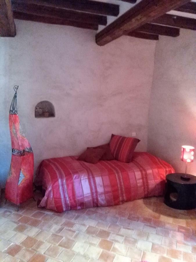 La Maison Derriere La Fontaine Buis-les-Baronnies Exteriör bild