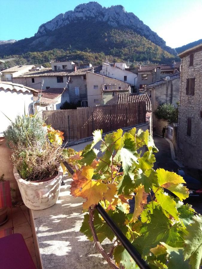 La Maison Derriere La Fontaine Buis-les-Baronnies Exteriör bild